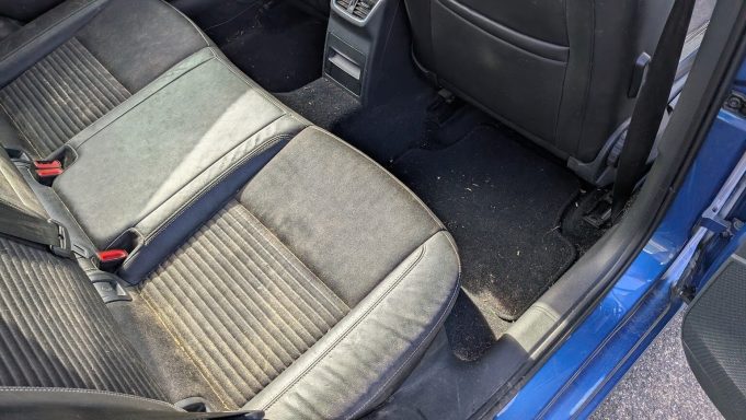 Skoda Octavia VRS Rear Cabin Before Interior Detailing Dirty rear footwells before Skoda Octavia VRS interior recovery